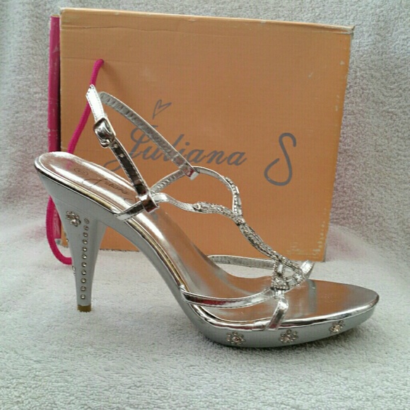 silver heels size 10